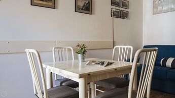 Marina Bike Family Home