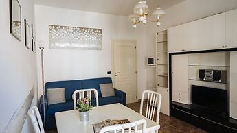 Marina Bike Family Home