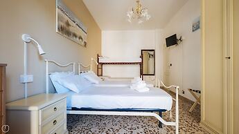 Marina Bike Family Home