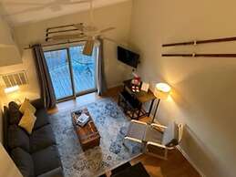 Condo Wintergreen pet Friendly Pool Access