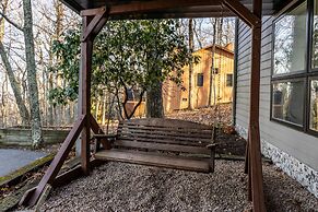 Wintergreen Retreat Jacuzzi Sauna dog Friendly