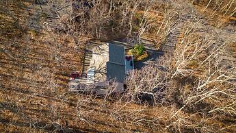 Wintergreen Retreat Jacuzzi Sauna dog Friendly