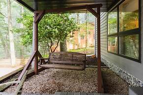 Wintergreen Retreat Jacuzzi Sauna dog Friendly