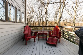 Wintergreen Retreat Jacuzzi Sauna dog Friendly