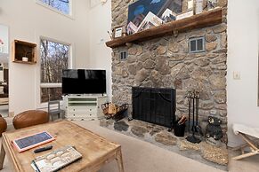 Wintergreen Retreat Jacuzzi Sauna dog Friendly