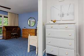 Wintergreen Retreat Jacuzzi Sauna dog Friendly