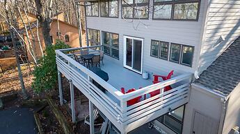 Wintergreen Retreat Jacuzzi Sauna dog Friendly