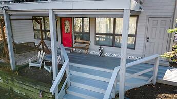 Wintergreen Retreat Jacuzzi Sauna dog Friendly