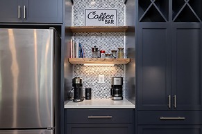 Oasis Near Charlottesville With Pool Grill