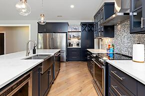 Oasis Near Charlottesville With Pool Grill