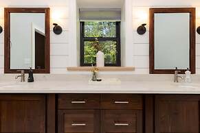 Oasis Near Charlottesville With Pool Grill