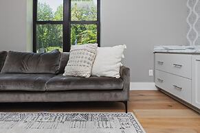 Oasis Near Charlottesville With Pool Grill