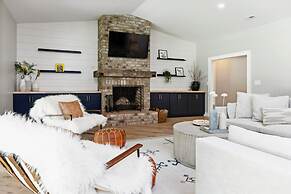 Oasis Near Charlottesville With Pool Grill