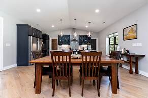 Oasis Near Charlottesville With Pool Grill