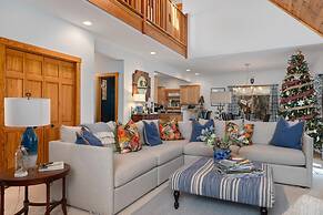 111 Hickory Springs in Wintergreen Resort