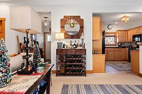 111 Hickory Springs in Wintergreen Resort