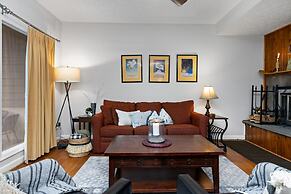 Condo at Wintergreen Walk to Slope Pool Access