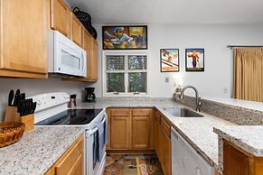 Condo at Wintergreen Walk to Slope Pool Access