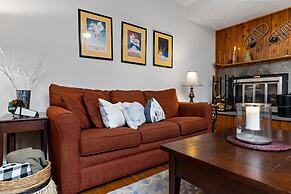 Condo at Wintergreen Walk to Slope Pool Access