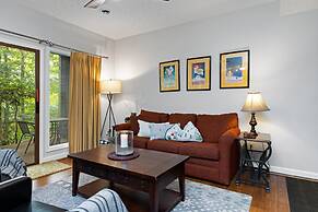 Condo at Wintergreen Walk to Slope Pool Access