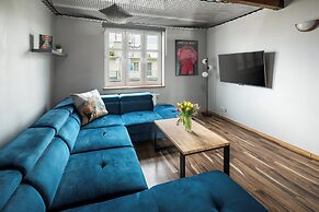 Corner House Residence