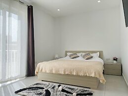 Los Arditos Duplex Penthouse Sliema