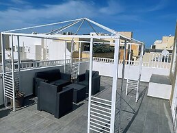 Los Arditos Duplex Penthouse Sliema