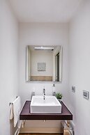 Luxury Lakefront Catullo with pool