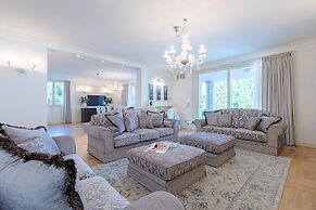 Luxury Lakefront Catullo with pool