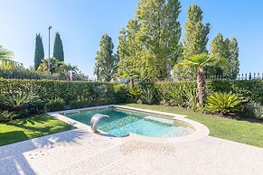 Luxury Lakefront Catullo with pool