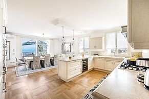 Luxury Lakefront Catullo with pool