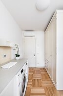 Luxury Lakefront Catullo with pool