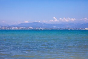 Luxury Lakefront Catullo with pool