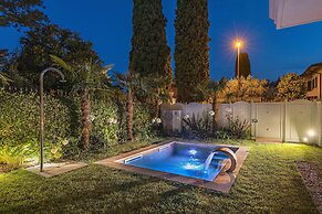 Luxury Lakefront Catullo with pool