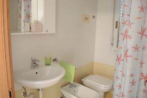 Cozy Flat With 3 Shared Pools and Private Garden