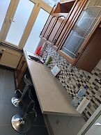 Room in Guest Room - Charming Room W Located in Brussels