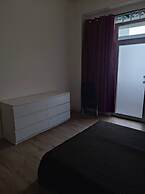 Room in Guest Room - Charming Room W Located in Brussels