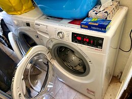 Chic & Green Penthouse - Domotic Comfort in Milans Trendy Nightlife Di