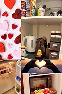 Chic & Green Penthouse - Domotic Comfort in Milans Trendy Nightlife Di