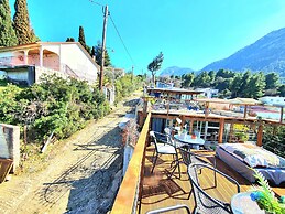 Magical View Studios 1 Asproneri, Kamena Vourla