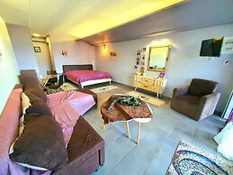 Magical View Studios 1 Asproneri, Kamena Vourla