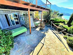 Magical View Studios 1 Asproneri, Kamena Vourla