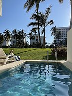 Acapulco Diamante Home