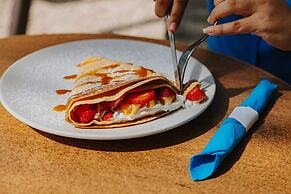 Casa Del Mar Beach Resort