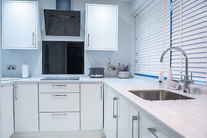 Stunning 2-bed Ground Floor Flat in Birmingham