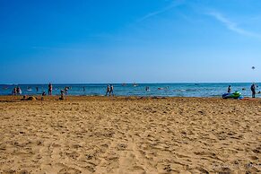 Sunny Beach Getaway for 6 Guests in Bibione