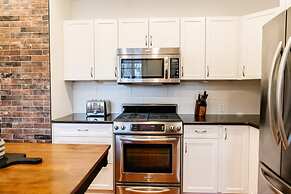 Dt Hot Tub Sauna Huge Yard