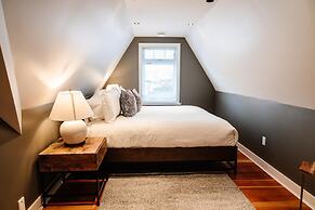 Dt Hot Tub Sauna Huge Yard