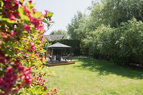 Dt Hot Tub Sauna Huge Yard