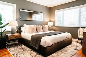 Dt Hot Tub Sauna Huge Yard